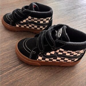 Toddler size 8 Vans